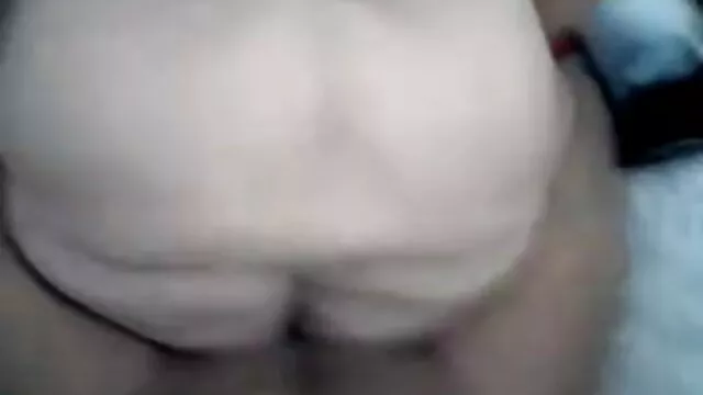 Pornografia sensual sem registo.  Senhora com mamilos video ponor amador retos que se encaixam no seu poderoso T nipplesist