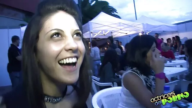 Pornografia sensual sem registo.  Vê a videos pornograficos flagras morena de rabo apertado
