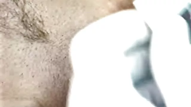 Pornografia sensual sem registo.  A miúda russa com videos sexo amador brasileira um convidado recebe convidados