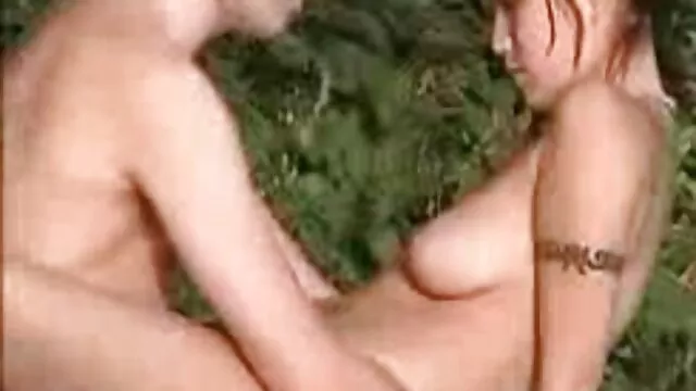 Pornografia sensual sem registo.  Raparigas com pernas de câmara os melhores vídeos pornô caseiro e anal