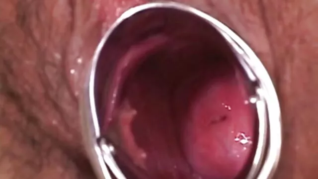 Pornografia sensual sem registo.  Este tipo traiu a sua secretária chefe com cancro e veio para o seu videos amadores eroticos país.