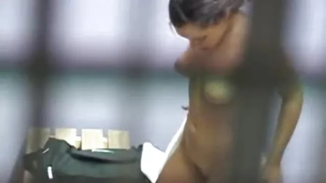 Pornografia sensual sem registo.  Piadas anais e videos de sexo amador anal apaixonadas de um amigo ansioso