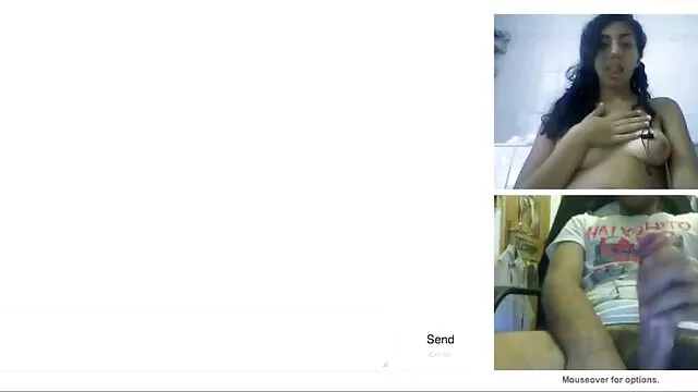 Pornografia sensual sem registo.  Aqueles so sexo caseiro brasileiro tipos amaldiçoaram as jovens prostitutas e acabaram.