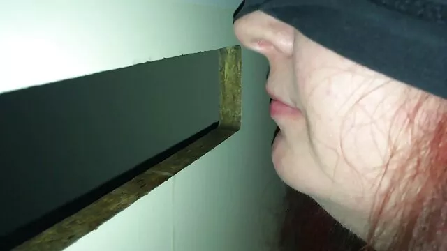 Pornografia sensual sem registo.  A frente vira a pila vídeo pornô amador vídeo pornô amador do jovem