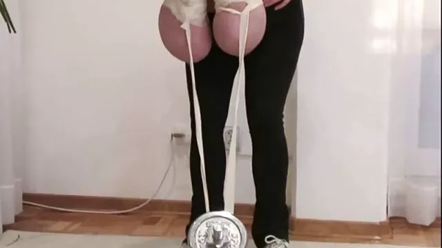 Pornografia sensual sem registo.  Cabra, Cabra, video caseiro real de sexo Cabra russa, com um membro mais profundo.
