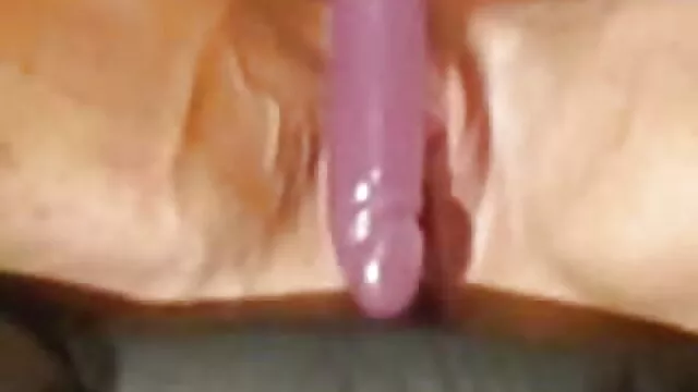 Pornografia sensual sem registo.  Os amantes pornos amadores brasileiros conheceram-se num hotel caro e apaixonaram-se lá.