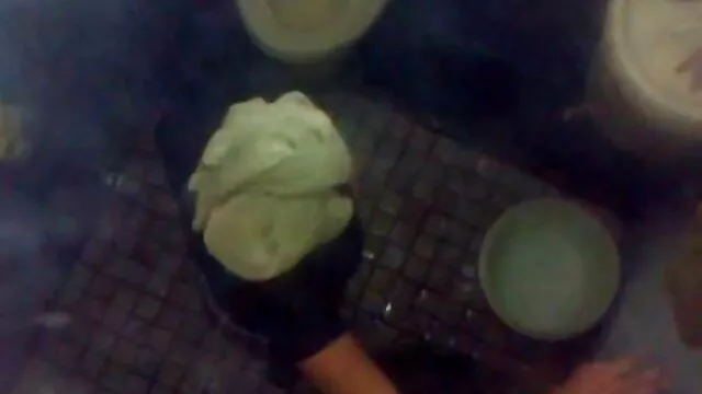 Pornografia sensual sem registo.  Os rapazes porn sex amador a foderem as suas incríveis mães russas.