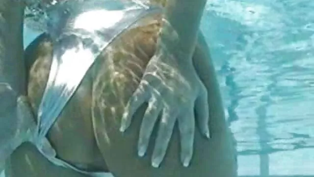 Pornografia sensual sem registo.  A rapariga russa engana o parceiro. videos porno gratis amadores brasileiros